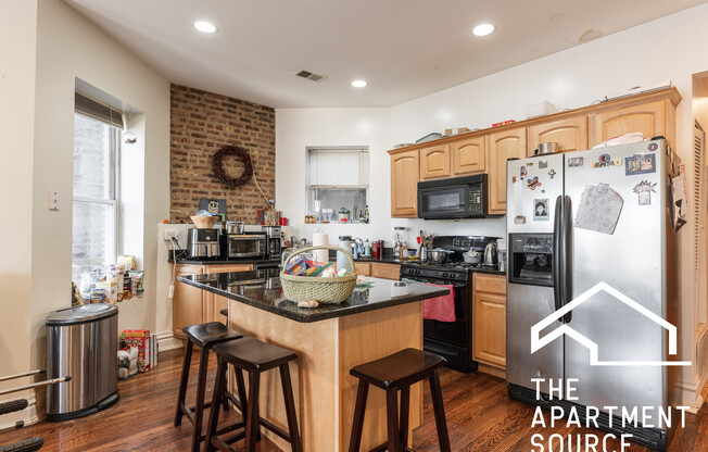 1010 N Kedzie Ave 3