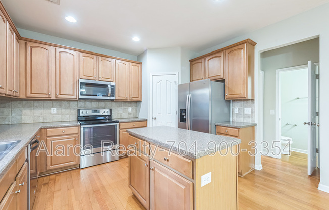 2901 MEHERRIN CT