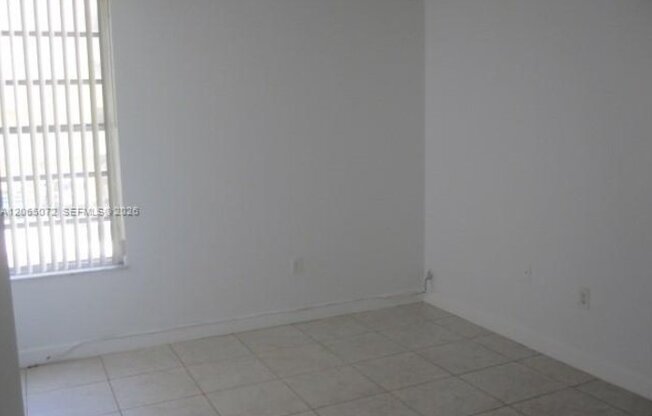 8810 Fontainebleau Blvd