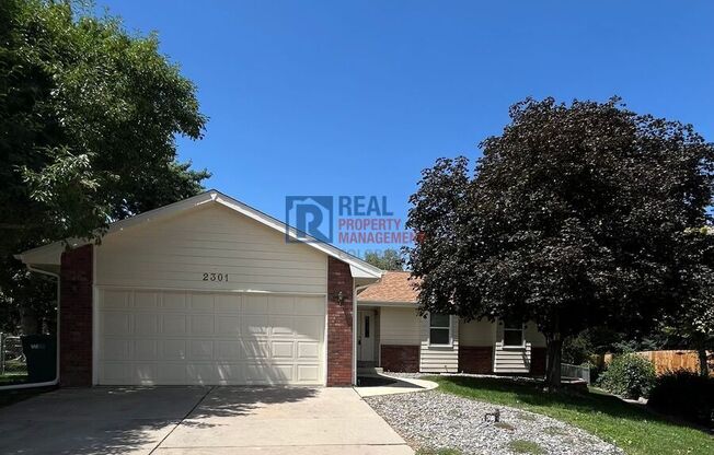 2301 42 AVE CT