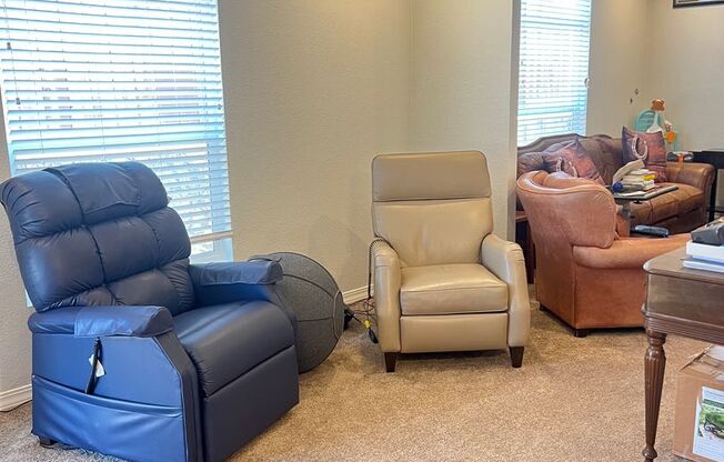 Modern 2-Bed, 2-Bath ADU for Rent – in Upscale Neighborhood