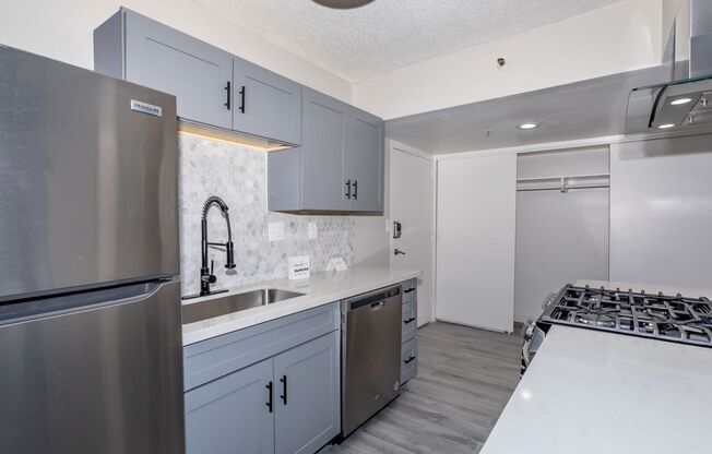 2 beds, 2 baths, 1,186 sqft, $1,699, Unit 3D