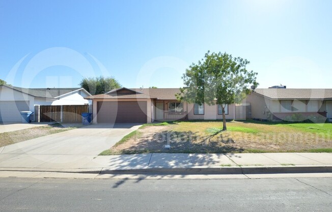 1807 N CHERI LYNN DR