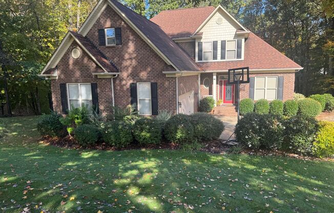 Elegant Full-Brick Estate 4 bedroom/2.5 bathroom
