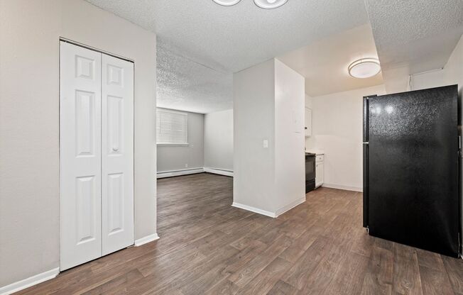 1 bed, 1 bath, 590 sqft, $1,195, Unit 317