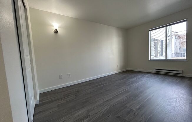 2 beds, 2 baths, 950 sqft, $2,095, Unit 101