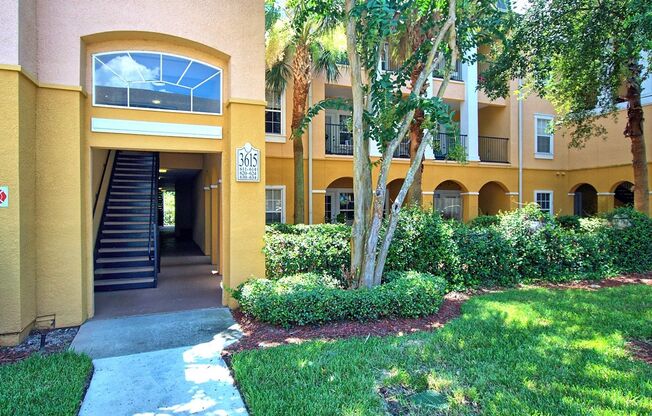 2 bedroom/2 bath, 1st floor unit with a 1-car garage!