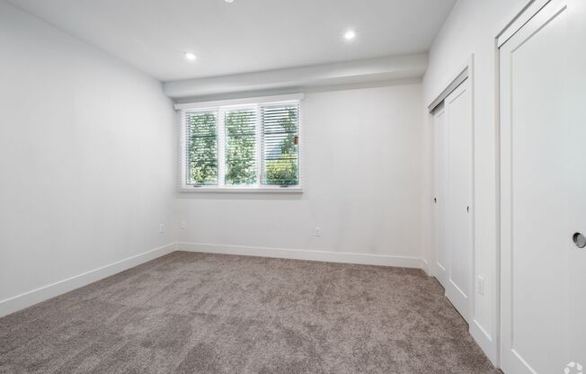 2 beds, 1.5 baths, 1,047 sqft, $3,850, Unit 104