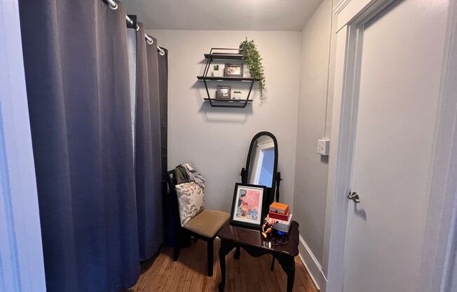 Studio, 1 bath, 300 sqft, $1,495, Unit Unit 211