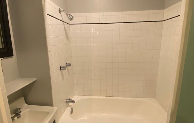 2 beds, 1 bath, 1,200 sqft, $1,849, Unit 01