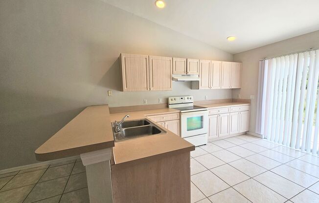 Charming 3-Bedroom, 2-Bath Home in Convenient Lehigh Acres Location