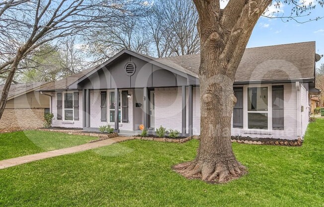 306 WILDBRIAR DR