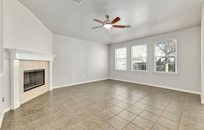 CHARMING ONE STORY HOME IN SONOMA NEIGHBORHOOD--ROUND ROCK