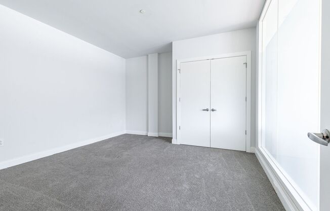 1 bed, 1 bath, 764 sqft, $1,743, Unit GL-15