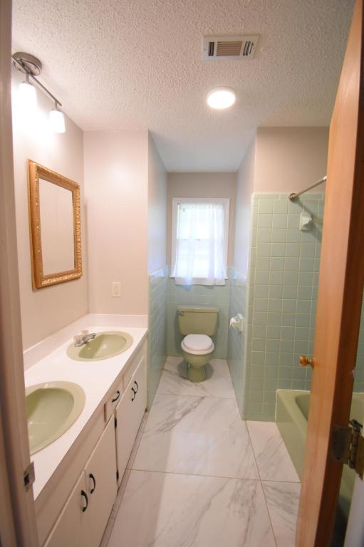 4099 SHENANDOAH DR SW