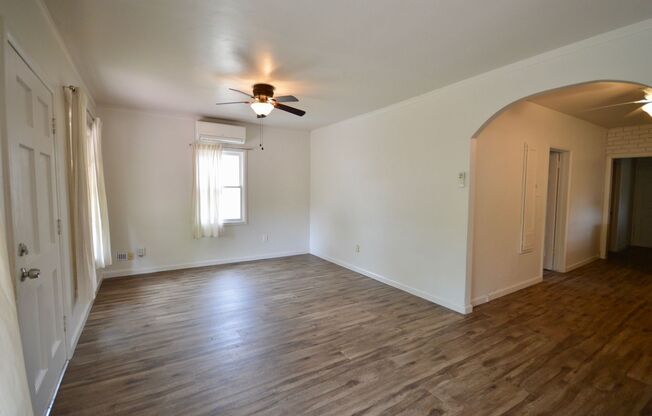 Lovely 2 Bedroom Home on Large Lot in Anaheim