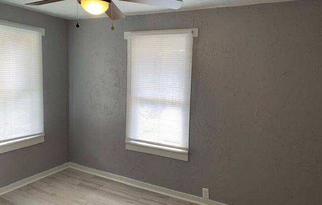 Newly Remodeled, 1 Bedroom 1 Bathroom Home with a Study!!!