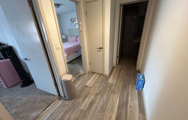 2 beds, 1 bath, $1,395, Unit 204