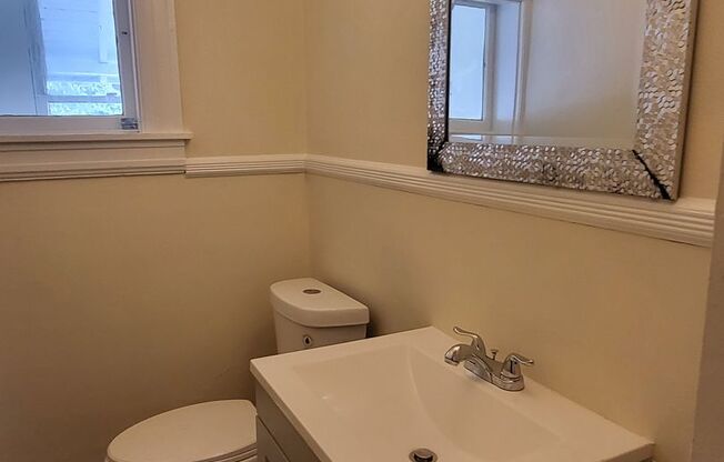 1 bed, 1 bath, $1,200