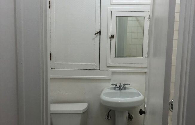 Studio, 1 bath, 412 sqft, $1,400, Unit 206