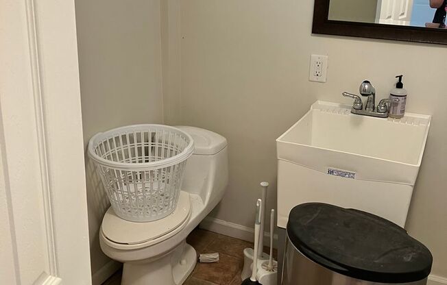 3607 E Morningside Drive