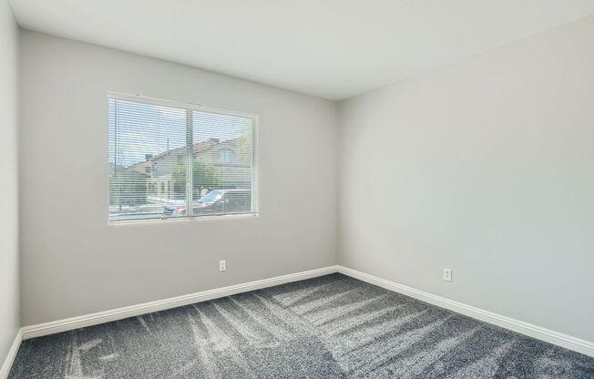 Charming single-story home with no HOA!
