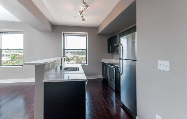 1 bed, 1 bath, 695 sqft, $1,700, Unit Mary 401