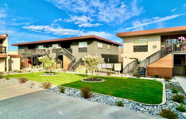 2 beds, 1 bath, 1,024 sqft, $1,395, Unit 1903 F