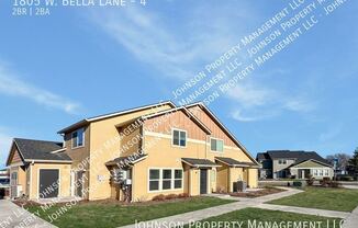 1805 W BELLA LN