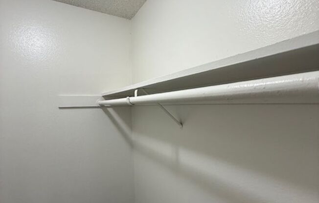 1 bed, 1 bath, 716 sqft, $2,100, Unit F006