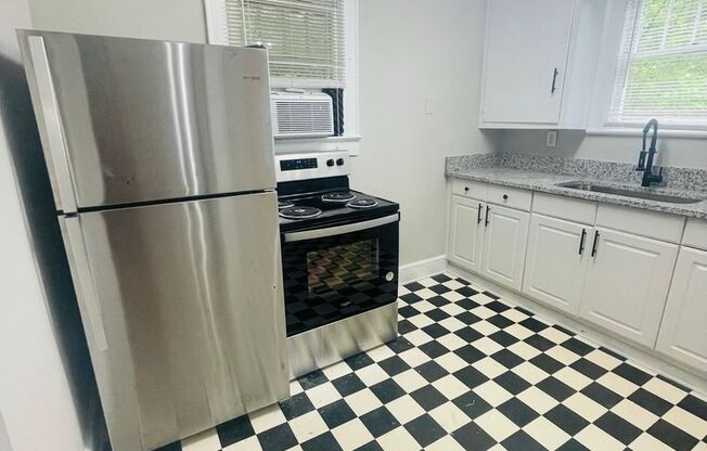 2 beds, 1 bath, $1,255