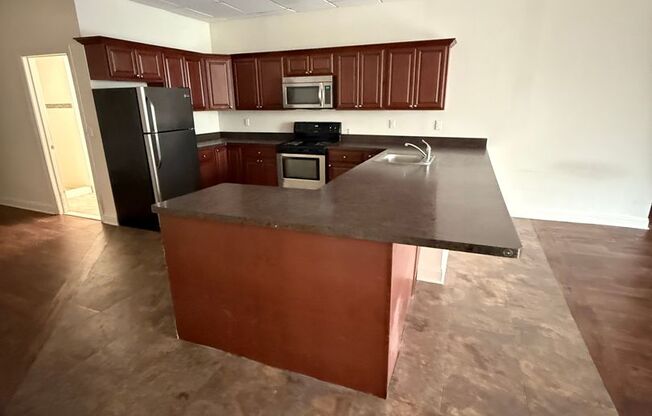 Studio, 1 bath, 224 sqft, $1,265, Unit 212