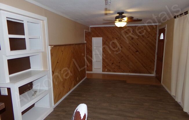 ADORABLE 2 BEDROOM 1 BATHROOM HOME