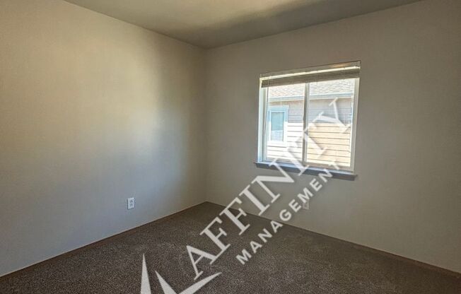 2 beds, 1 bath, 950 sqft, $1,650, Unit 4547B