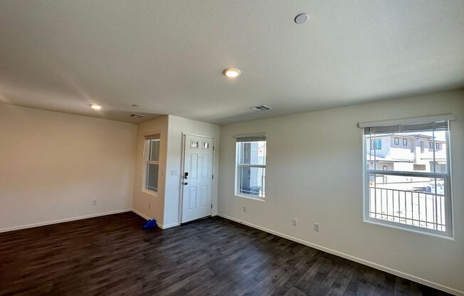 Cadence Modern 2-Story Townhome with Smart Features & Community Amenities