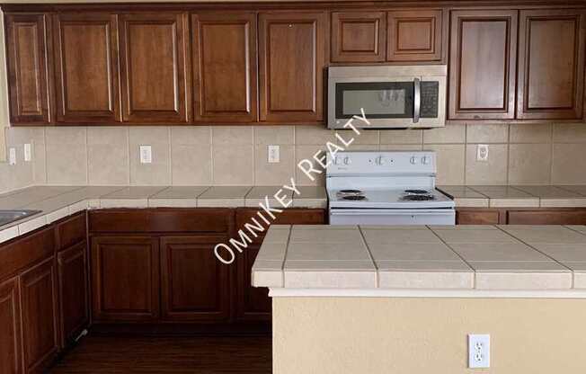 1434 Mission Hills Lane