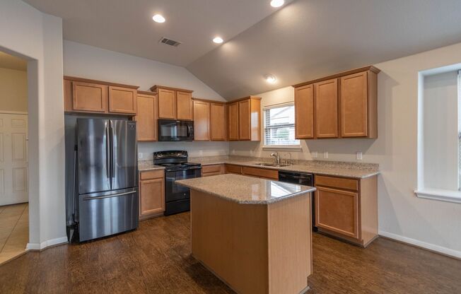 310 Hyltin St Hutto, TX 78634