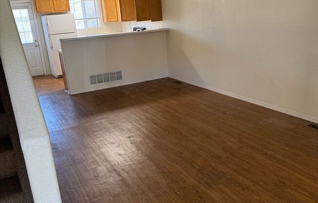 Beautiful 3-Bedroom 2.5 Bathroom in Briargate with Washer & Dryer!