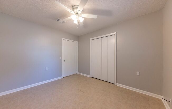 3 beds, 1 bath, $1,165