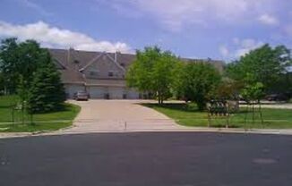 10 Woodridge Court