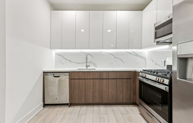 Studio, 1 bath, 545 sqft, $2,050, Unit 406