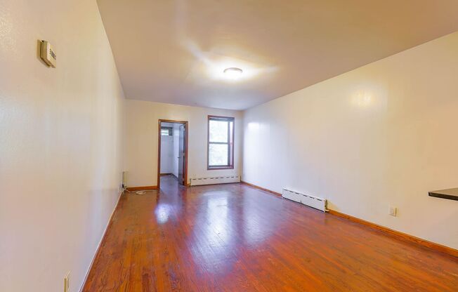 577 Warren LLC