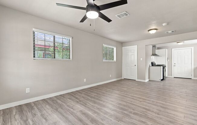 Fully Remodeled Gem Near Universities & Downtown!