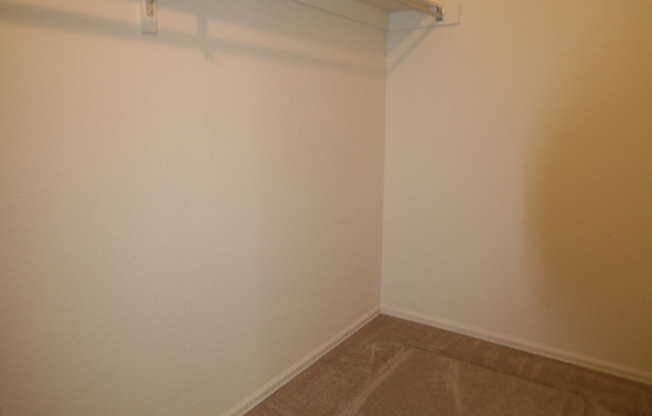 2 beds, 2 baths, $1,895