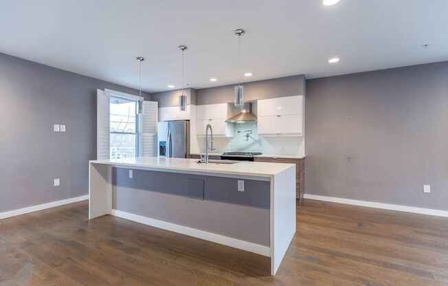 1330 MONTELLO AVE NE