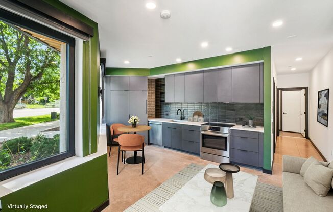 Urban 1-bedroom/ 1-bath Corner Unit in City Park West