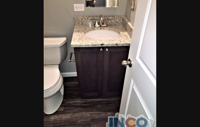 1555 Grove St. #208