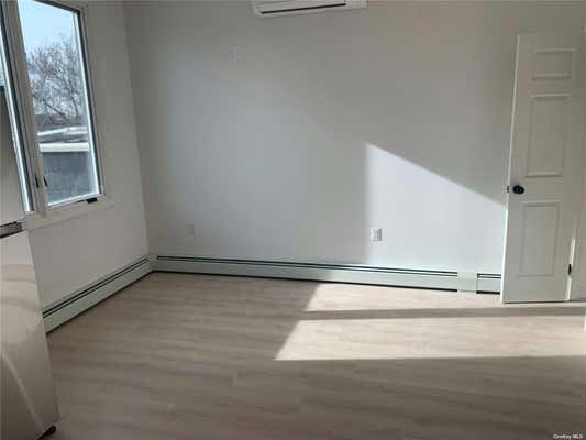 1 bed, 1 bath, $2,500, Unit B