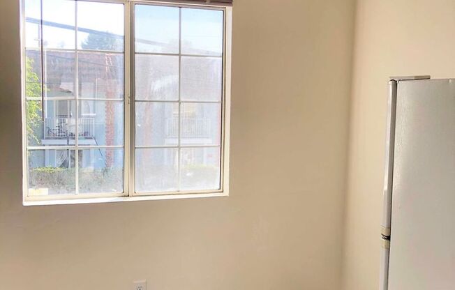 Studio, 1 bath, 312 sqft, $1,700