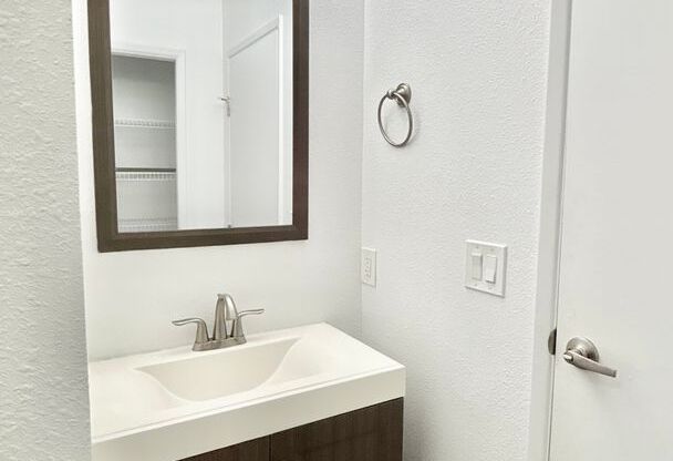 2 beds, 2 baths, 900 sqft, $1,625, Unit 312